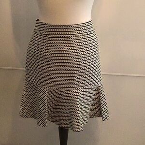 Chic Black and White Patterned Skirt